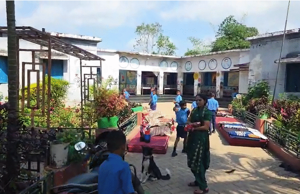 CG NEWS : छात्रों के भविष्य के साथ छात्रावास अधीक्षक कर रहे खिलवाड़, जिम्मेदार नहीं ले रहे सुध…