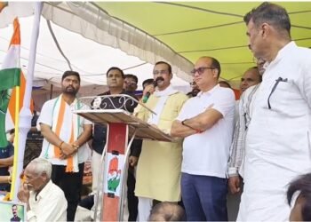Balod News : 9 सूत्रीय मांगों को लेकर विधायक कुंवर सिंह निषाद का चक्काजाम, तीन घंटे थमा रहा यातायात